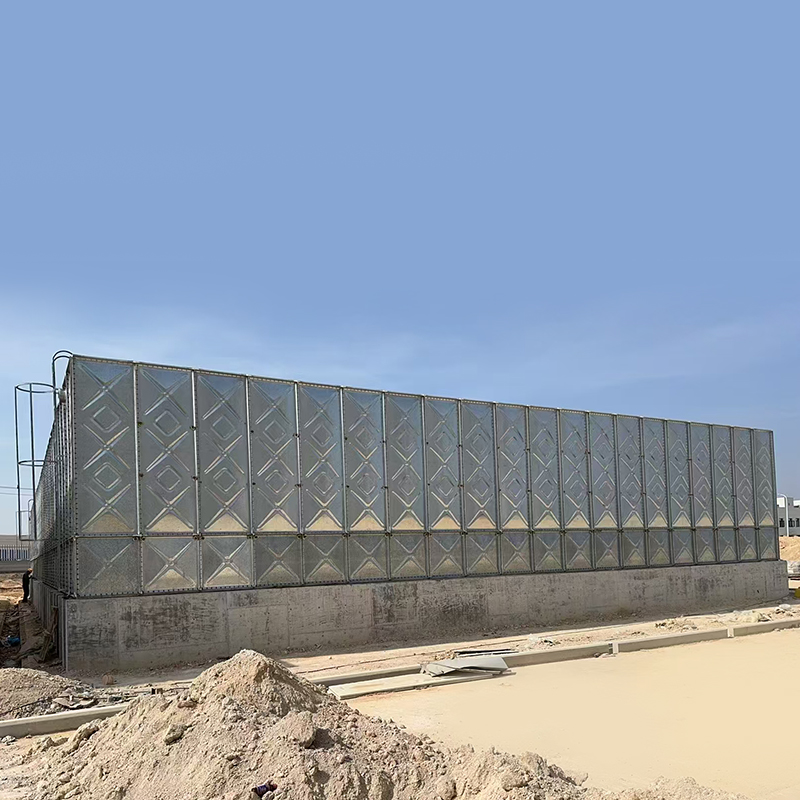Serbatoio dell'acqua componibile assemblato